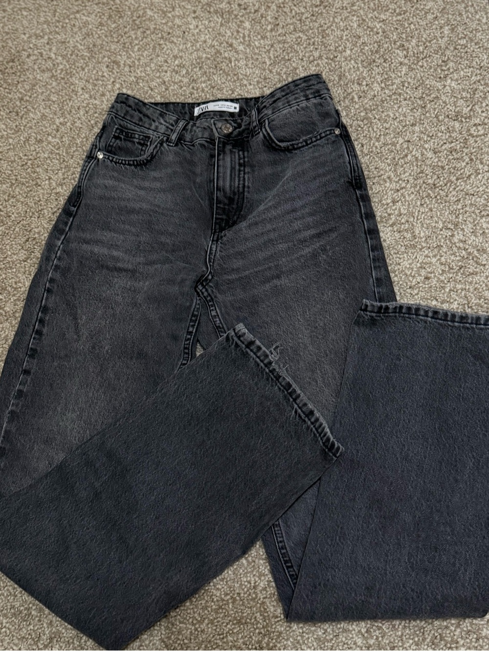 Zara Washed Black Straight-Leg Women’s Jeans